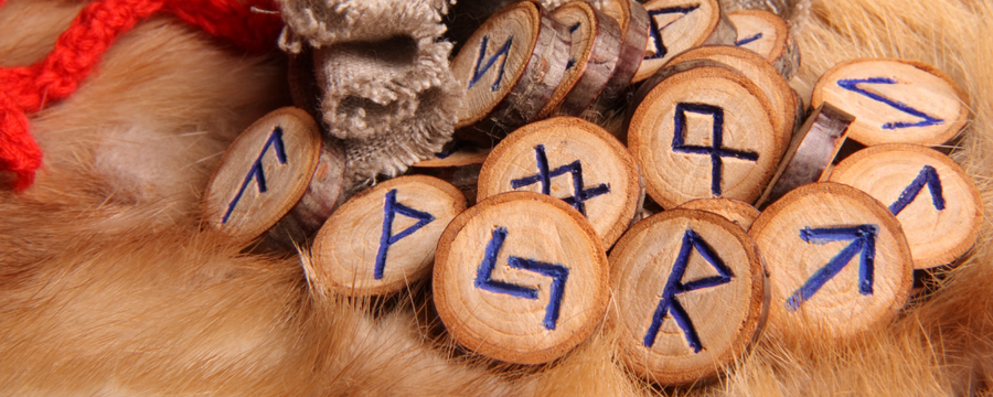 Quelle est la différence entre une rune tirée et une rune posée ?