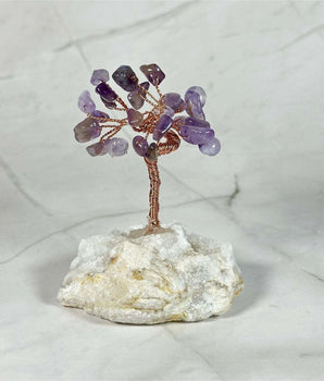 Arbre de vie Lucky Tree en Améthyste - Aeternum - Arbre de vie Lucky Tree en Améthyste - Aeternum - a close up of a vase with flowers in it - # boutique ésoterisme# - #wicca# - # boutique ésoterisme# - #wicca#