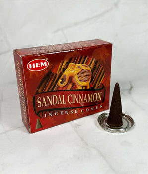 Encens en cônes Santal & Cannelle - Aeternum - Encens en cônes Santal & Cannelle - Aeternum - a sign that is on a white wall - # boutique ésoterisme# - #wicca# - # boutique ésoterisme# - #wicca#