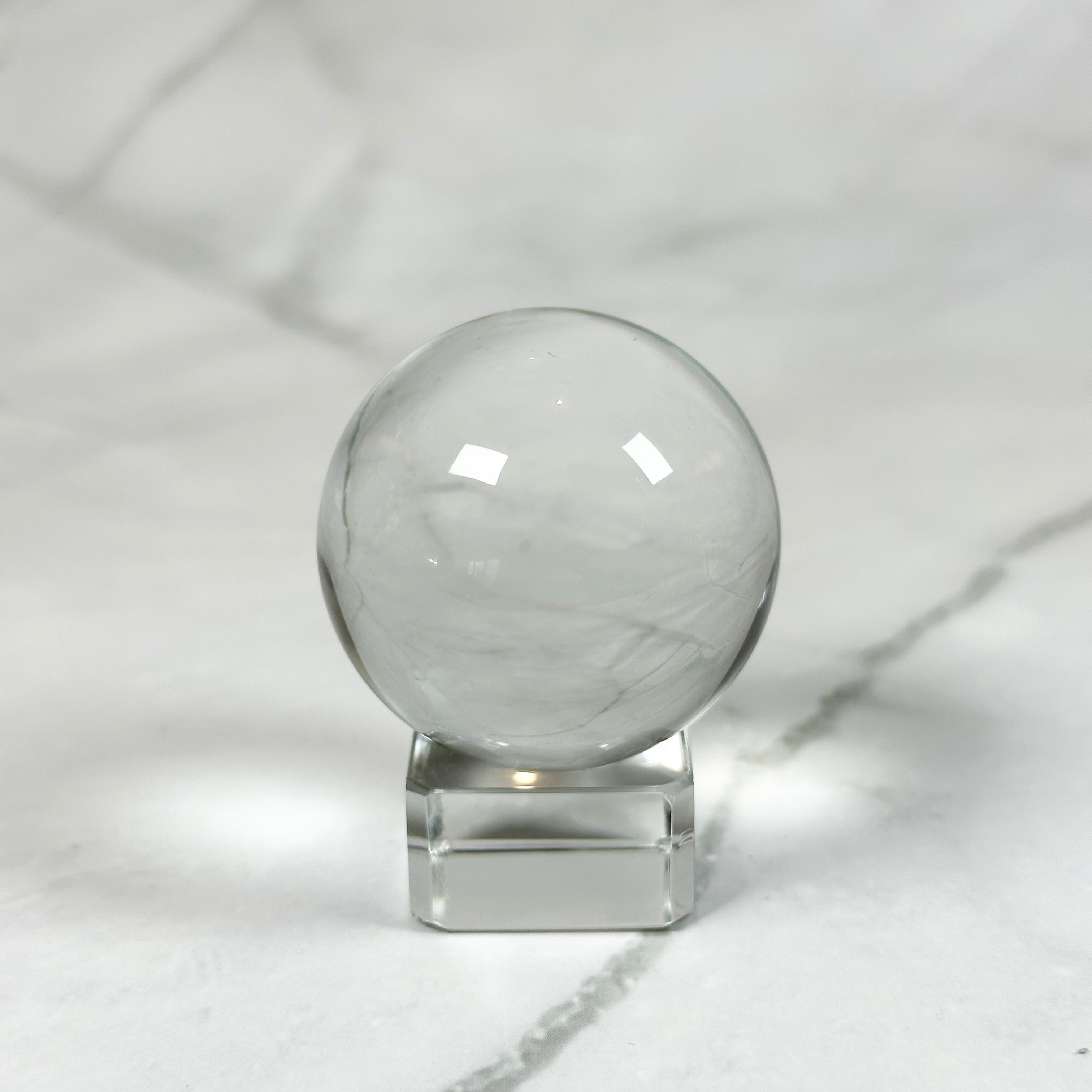 Boule de Cristal avec support (4cm)