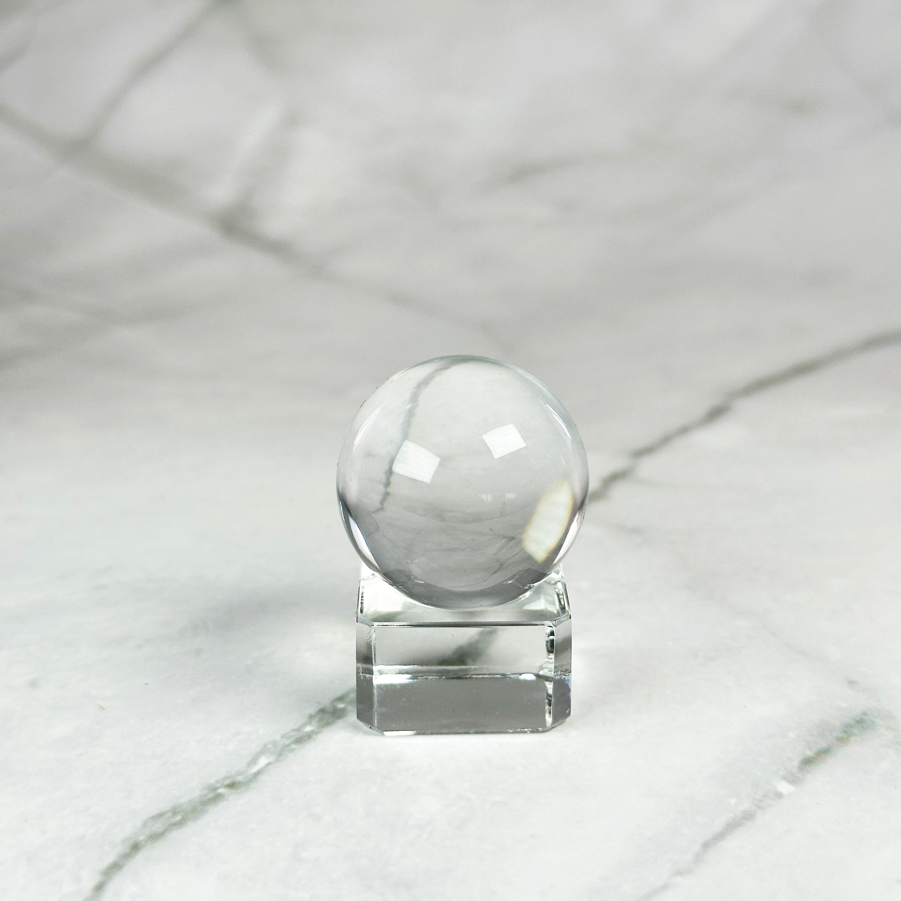 Boule de Cristal avec support (3cm)