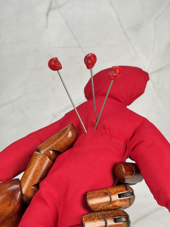 Aiguille vaudou Tête de Mort rouge
