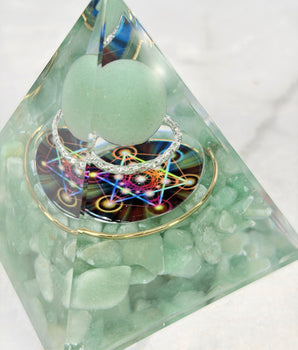 Orgonite pyramide Aventurine Verte