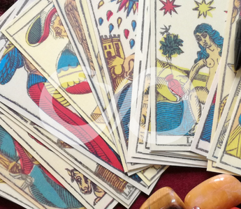 Tarot ou oracle, que choisir ?