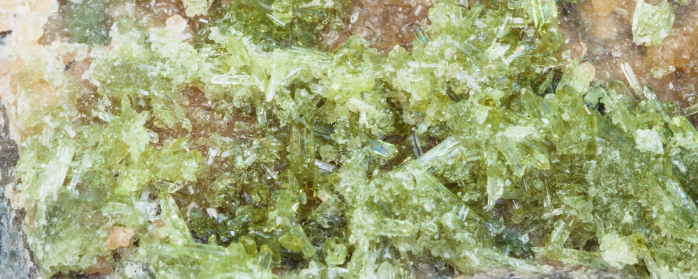Vésuvianite