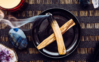 Comment intégrer le palo santo dans un rituel de protection ?
