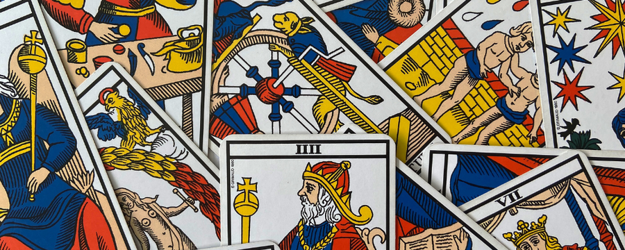Comment lire les cartes du tarot Rider-Waite ?