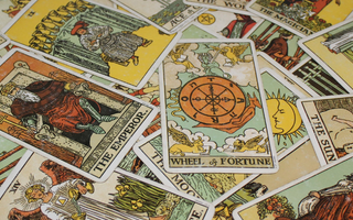 Comment tirer le tarot pour une question d’argent ?