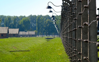 Comment utiliser la terre de prison dans les rituels ?