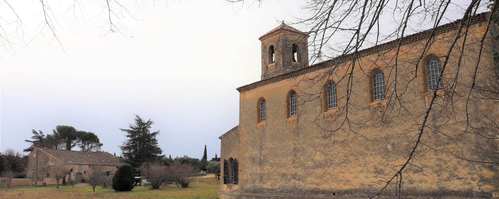 Comment utiliser la terre d’église pour un travail spirituel ?