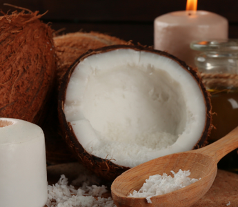 Cire de coco, cire de palme : peut-on les utiliser en magie ?