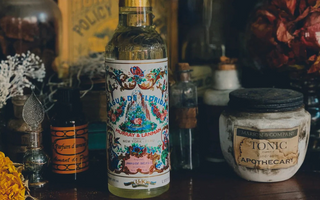 Comment l’Eau de Floride agit-elle sur les objets chargés ?