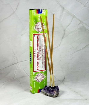 Encens en bâtons Ayurveda - Aeternum - Encens en bâtons Ayurveda - Aeternum - a bottle of alcohol sitting on top of a table  - # boutique ésoterisme# - #wicca#  - # boutique ésoterisme# - #wicca# 