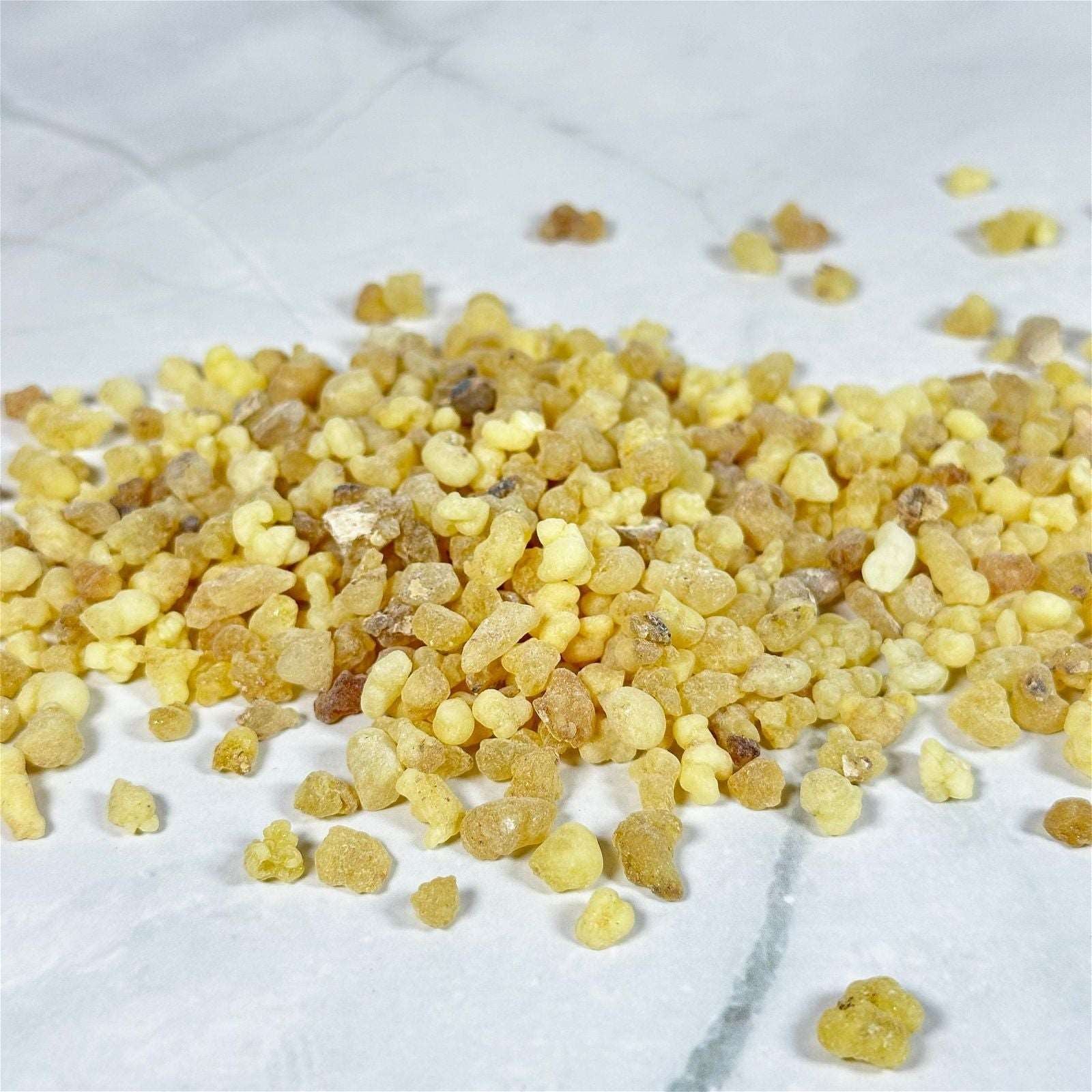 Encens en résine Frankincense - Aeternum - Encens en résine Frankincense - Aeternum - a close up of a plate of food on a table  - # boutique ésoterisme# - #wicca#  - # boutique ésoterisme# - #wicca# 