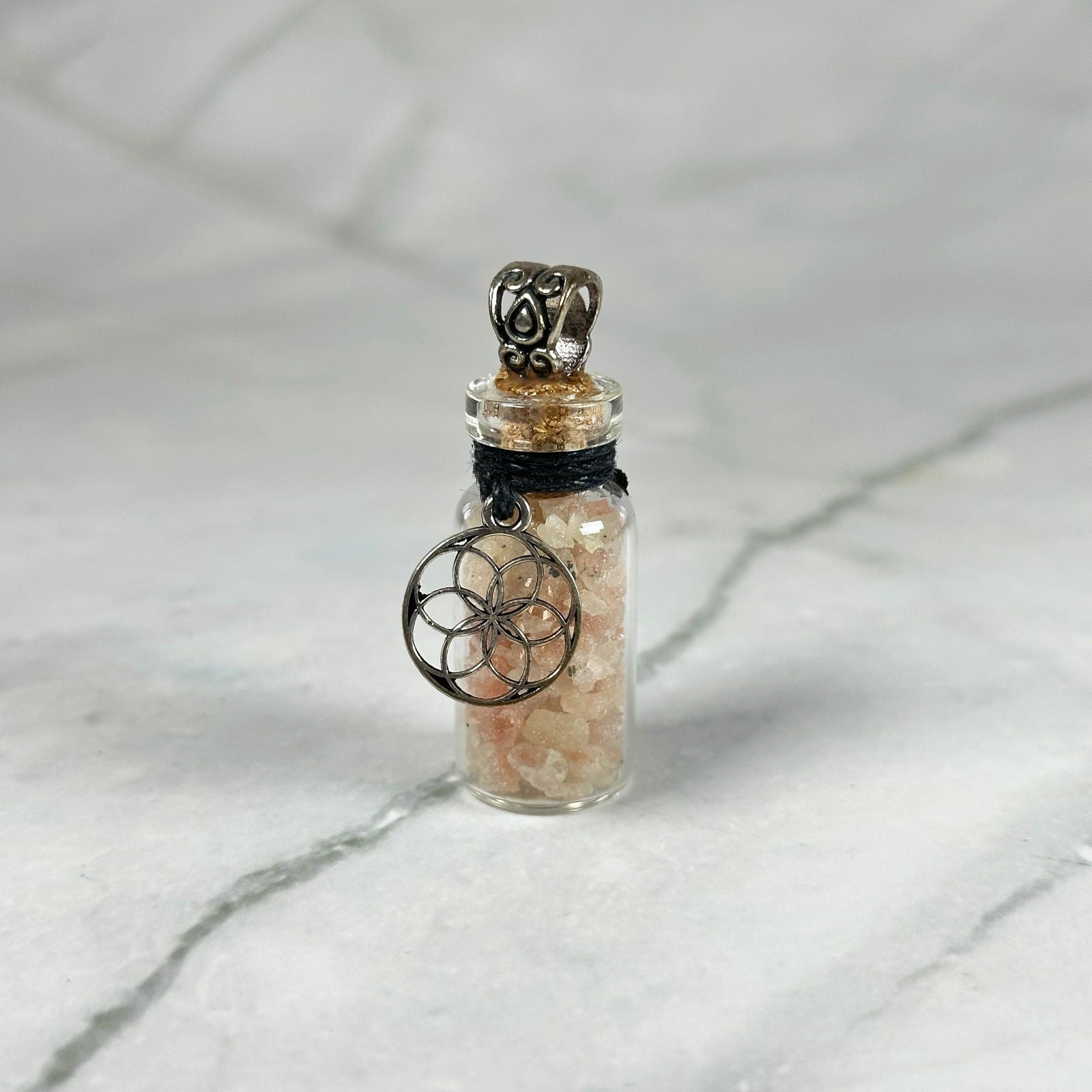 Fiole de Pierre de Soleil pour stimuler la créativité - Aeternum - Fiole de Pierre de Soleil pour stimuler la créativité - # boutique ésoterisme# - #wicca# 