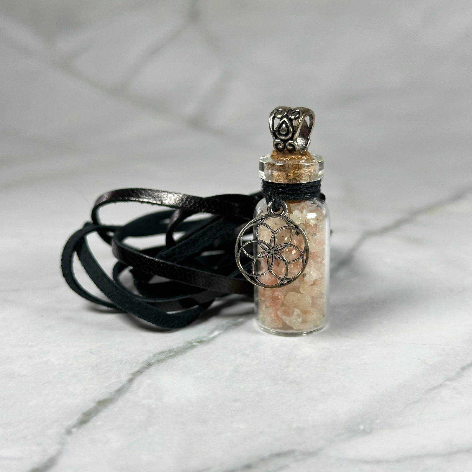 Fiole de Pierre de Soleil pour stimuler la créativité - Aeternum - Fiole de Pierre de Soleil pour stimuler la créativité - # boutique ésoterisme# - #wicca# 