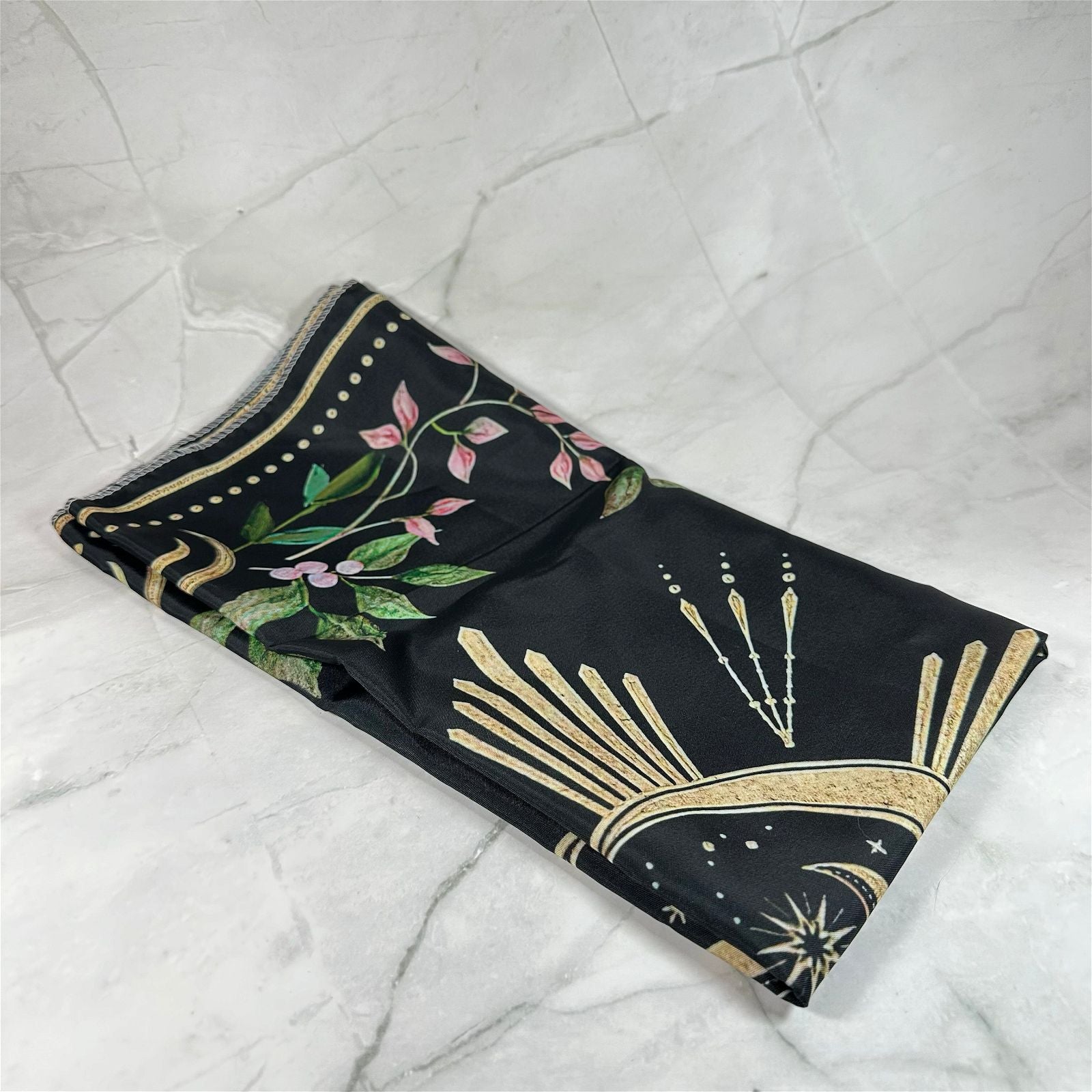 Grande nappe Sorcière - Aeternum - Grande nappe Sorcière - Aeternum - Grande nappe Sorcière - Aeternum - #original_alt_text# - #esoterisme# - #wicca#  - #esoterisme# - #wicca#  - # boutique ésoterisme# - #wicca# 