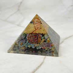 Orgonite pyramide Kyanite