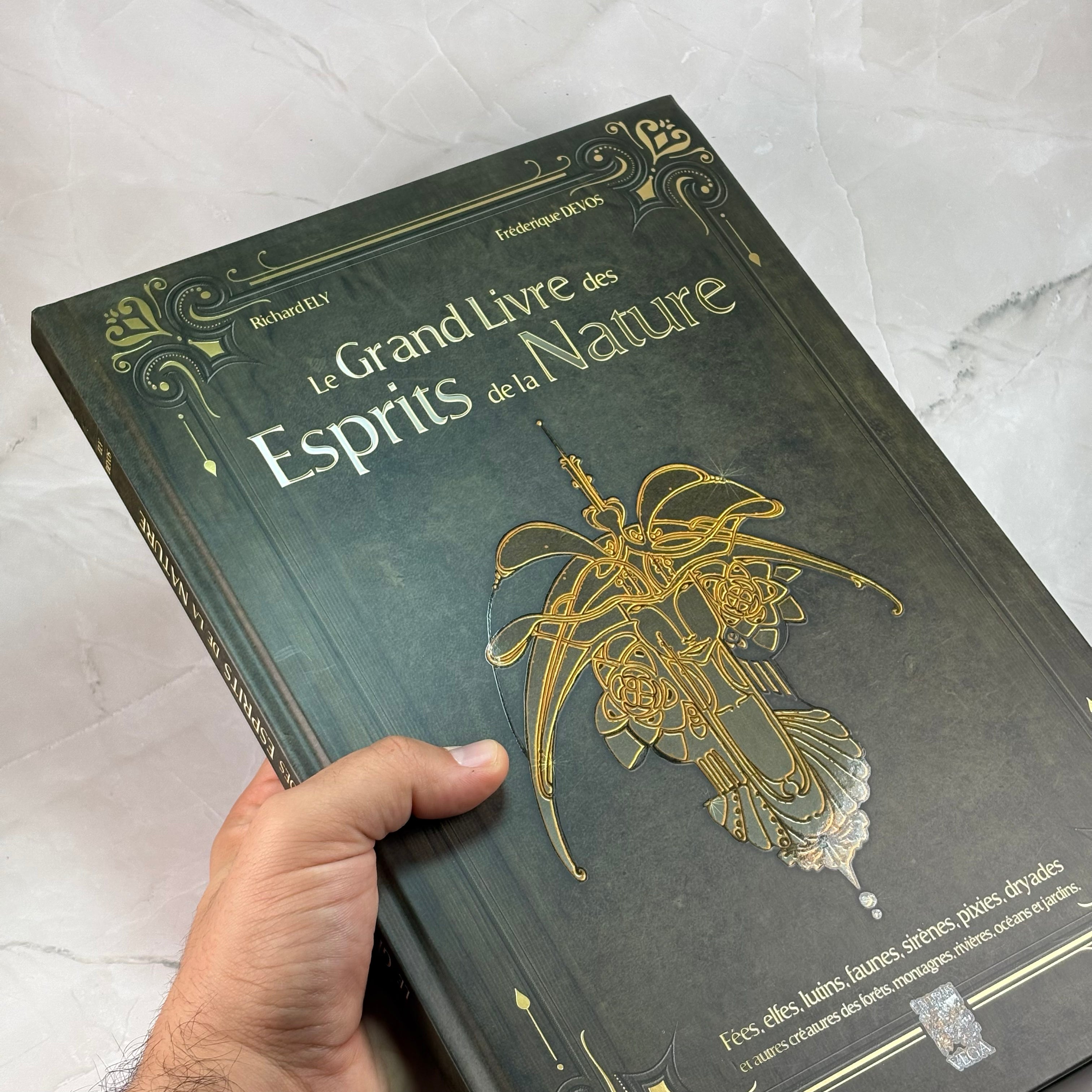 Le Grand Livre des Esprits de la Nature