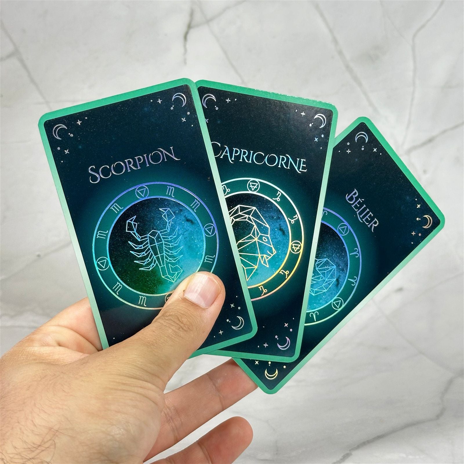 L'Oracle des 12 Guidances Astrologiques - Aeternum - L'Oracle des 12 Guidances Astrologiques - Aeternum - L'Oracle des 12 Guidances Astrologiques - Aeternum - #original_alt_text# - #esoterisme# - #wicca#  - #esoterisme# - #wicca#  - # boutique ésoterisme# - #wicca# 