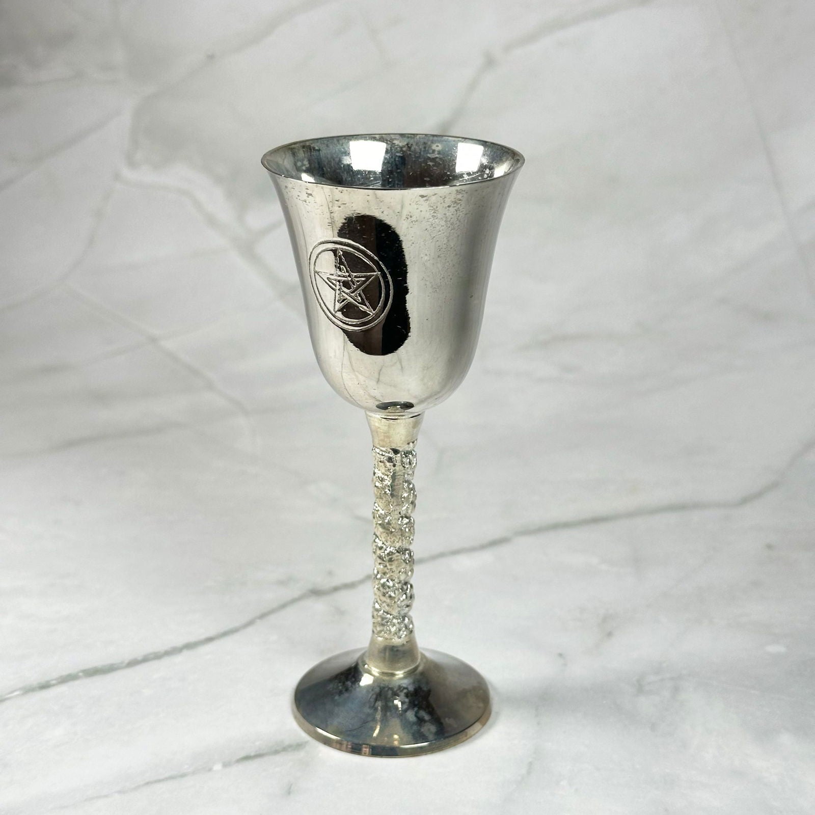 Tasse à Vin Vintage, 2 Gobelet Calice en Laiton, Calice Wicca, Calice Pentagramme Triple Lune, Gobelet à Vin Décoratif, Calice Au-tel, Fournitures et Outils pour Au-tel Cérémonie, Accessoires Wicca Tasse à Vin Vintage, 2 Gobelet Calice en Laiton, Calice Wicca, Calice Pentagramme Triple Lune, Gobelet à Vin Décoratif, Calice Au-tel, Fournitures et Outils pour Au-tel Cérémonie, Accessoires Wicca