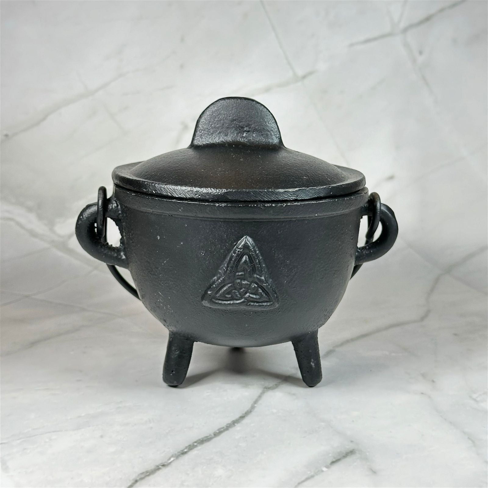 Petit chaudron Triskell - Aeternum - Petit chaudron Triskell - Aeternum - Petit chaudron Triskell - Aeternum - #original_alt_text# - #esoterisme# - #wicca#  - #esoterisme# - #wicca#  - # boutique ésoterisme# - #wicca# 