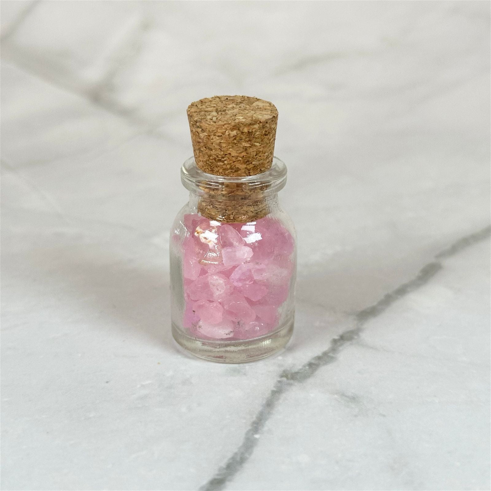 Petite fiole de Quartz Rose - Aeternum - Petite fiole de Quartz Rose - Aeternum - #original_alt_text# - #esoterisme# - #wicca#  - #esoterisme# - #wicca# 