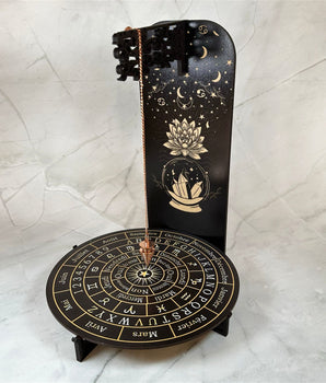 Planche de divination Soleil en bois - Aeternum - a close up of a skateboard on the ground  - # boutique ésoterisme# - #wicca# 
