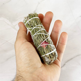 Rouleau sauge purification - Aeternum - Rouleau sauge purification - Aeternum - a close up of a person holding a cell phone  - #esoterisme# - #wicca#  - # boutique ésoterisme# - #wicca# 