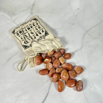 Runes en Aventurine Rouge et pochette - Aeternum - Runes en Aventurine Rouge et pochette - # boutique ésoterisme# - #wicca# 