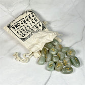Runes en Aventurine Verte et pochette - Aeternum - Runes en Aventurine Verte et pochette - Aeternum - Runes en Aventurine Verte et pochette - Aeternum -