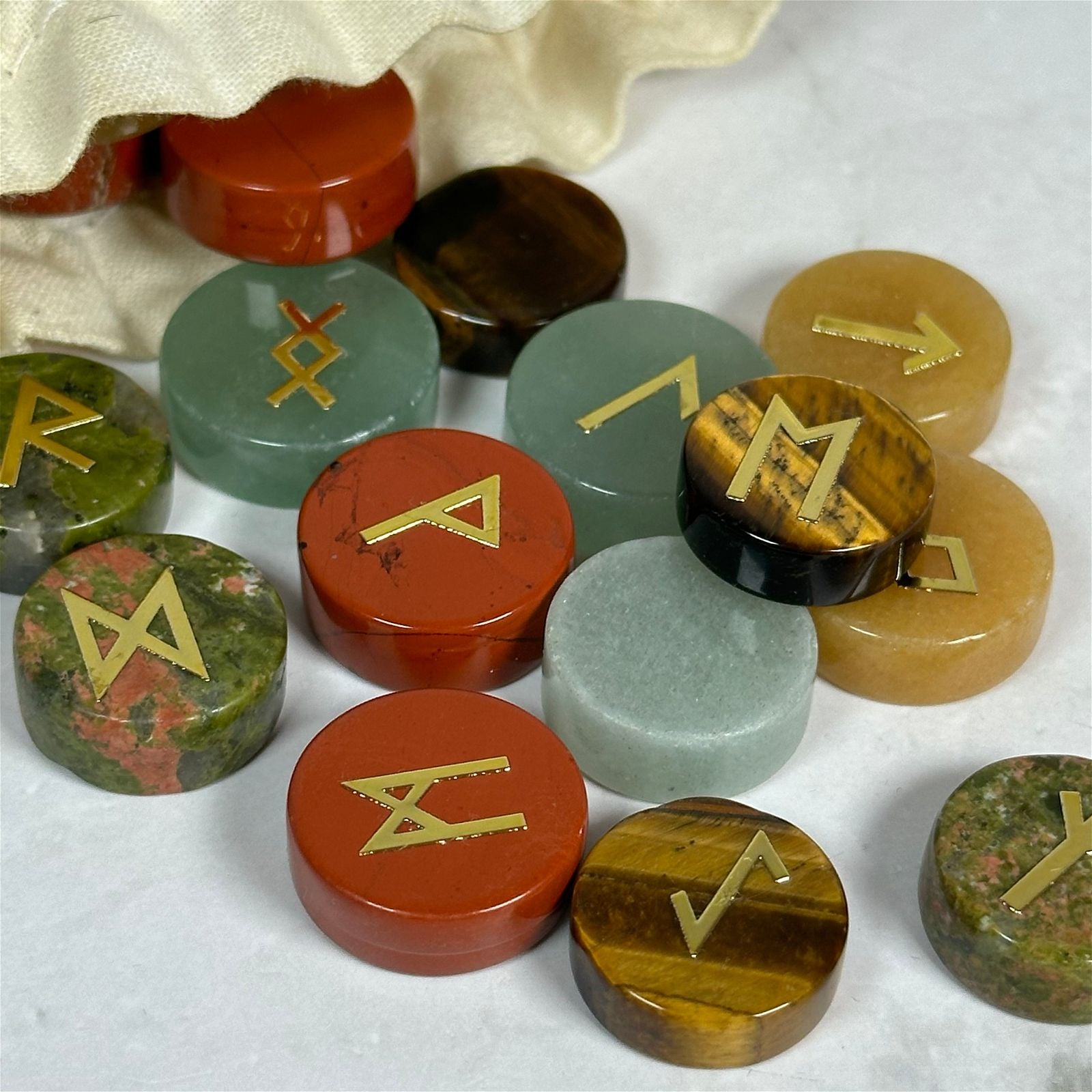 Runes pierres variées - Aeternum - Runes pierres variées - Aeternum - Runes pierres variées - Aeternum - #original_alt_text# - #esoterisme# - #wicca#  - #esoterisme# - #wicca#  - # boutique ésoterisme# - #wicca# 