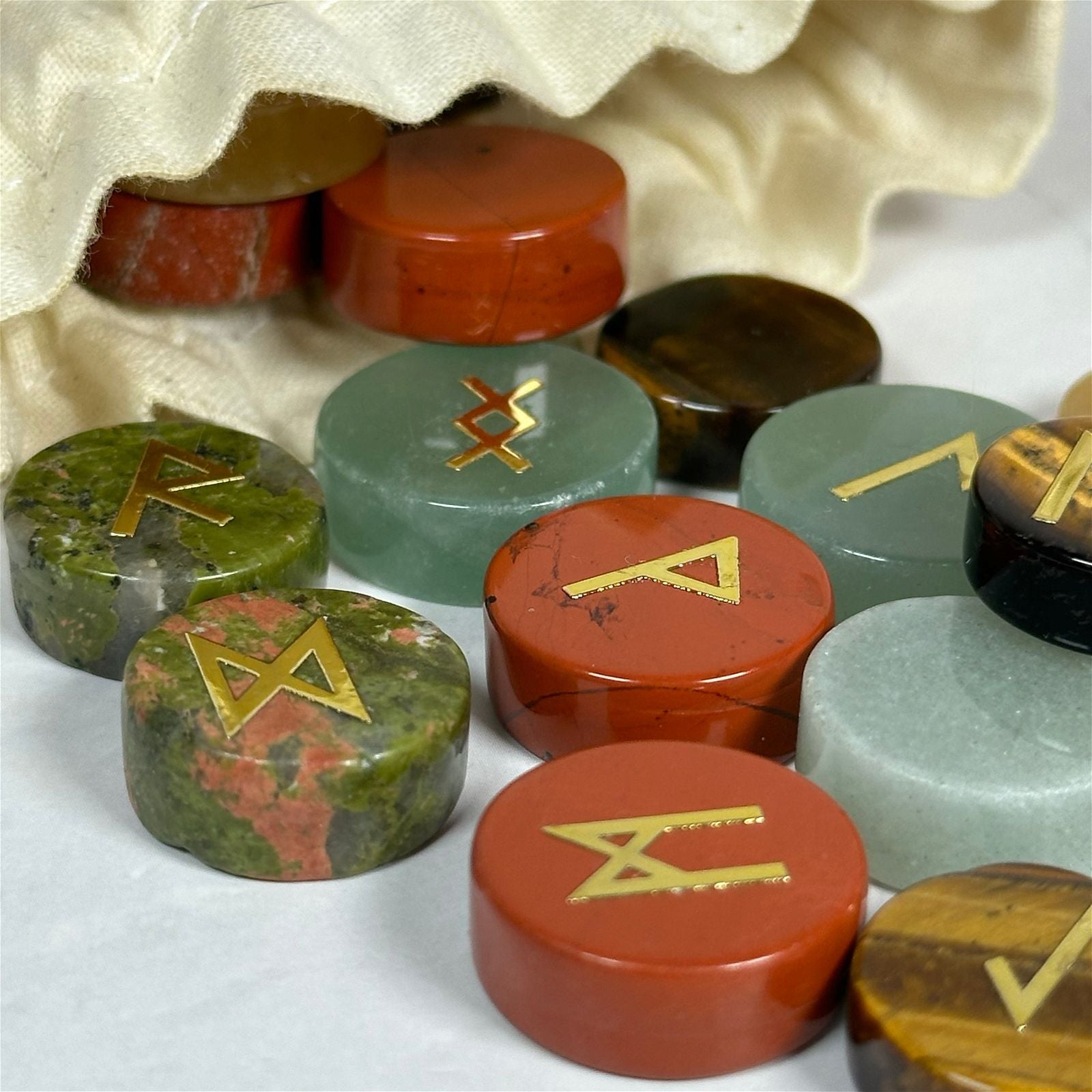 Runes pierres variées - Aeternum - Runes pierres variées - Aeternum - Runes pierres variées - Aeternum - #original_alt_text# - #esoterisme# - #wicca#  - #esoterisme# - #wicca#  - # boutique ésoterisme# - #wicca# 