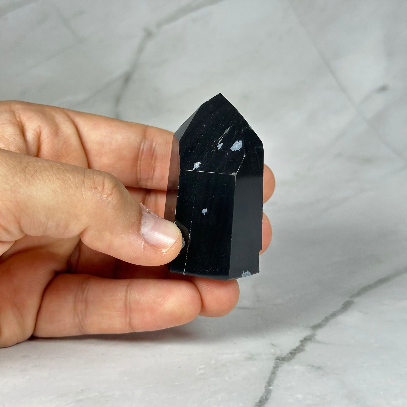 Tour Obsidienne Flocon de Neige - P1 - Aeternum - Tour Obsidienne Flocon de Neige - P1 - Aeternum - Tour Obsidienne Flocon de Neige - P1 - Aeternum - #original_alt_text# - #esoterisme# - #wicca#  - #esoterisme# - #wicca#  - # boutique ésoterisme# - #wicca# 