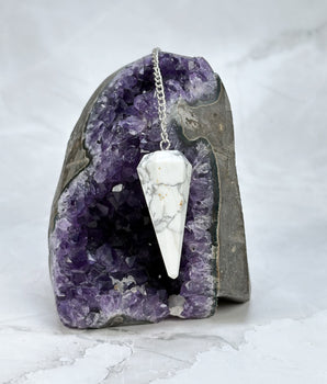 Pendule conique en Howlite